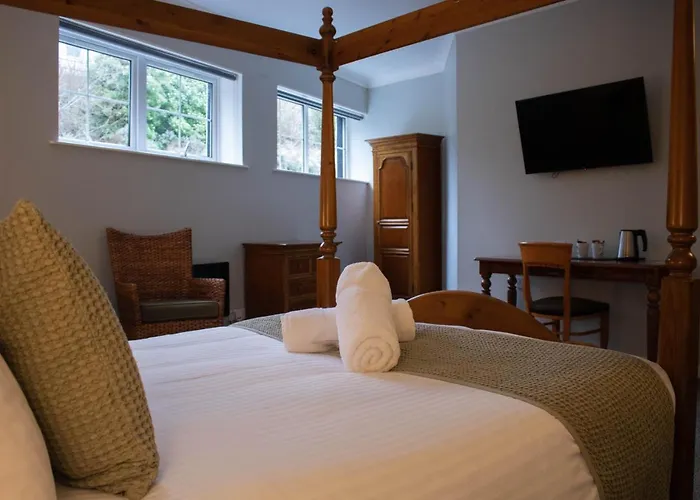 The Rosedale Hotel